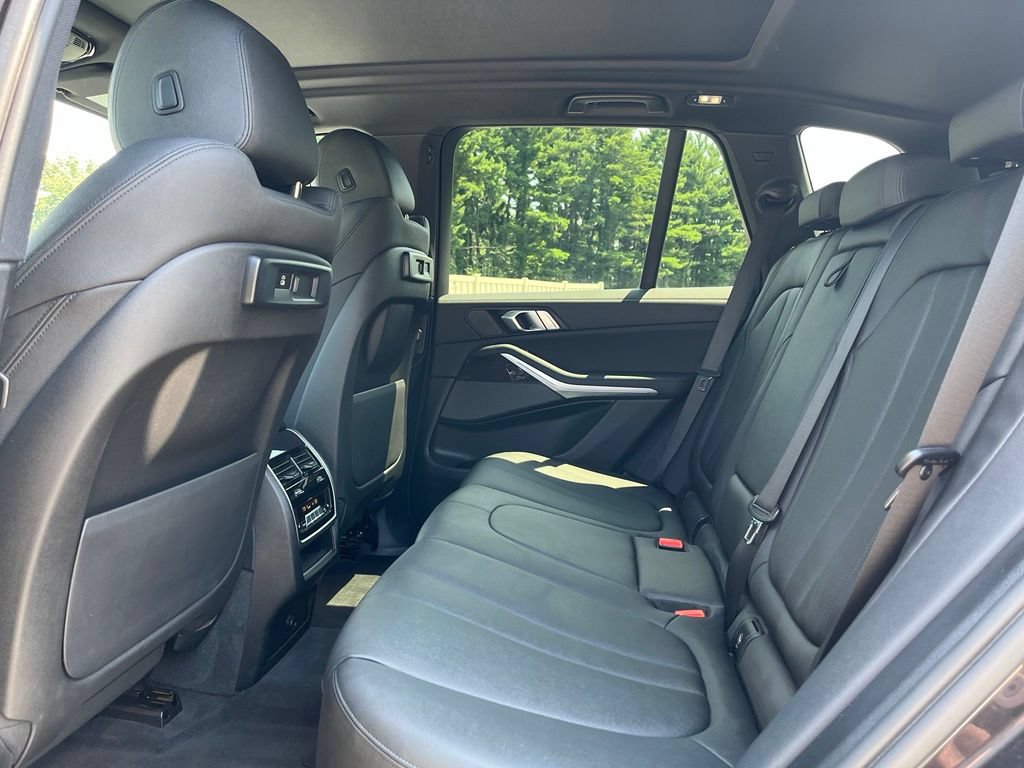 Used 2021 BMW X5 xDrive40i w/ Premium Package AWD/4WD image 22
