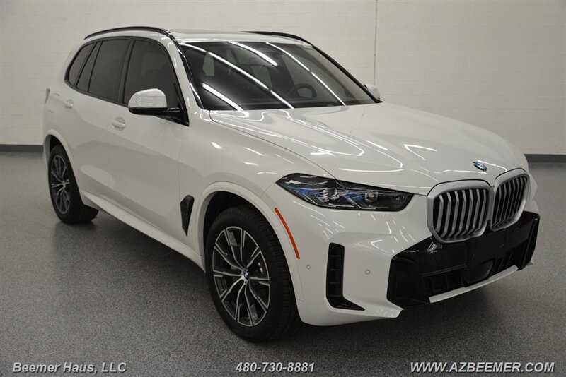Used 2025 BMW X5 xDrive40i w/ M Sport Package AWD/4WD image 6