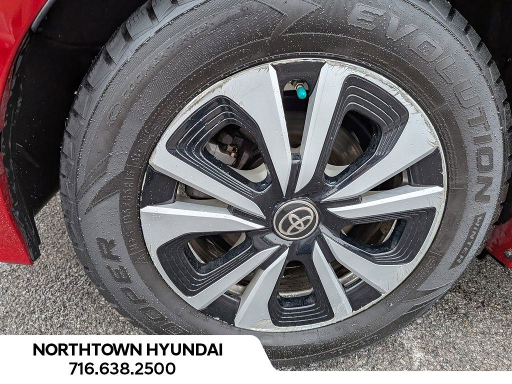 Used 2017 Toyota Prius Prime Premium w/ Preferred Accessory Package image 39