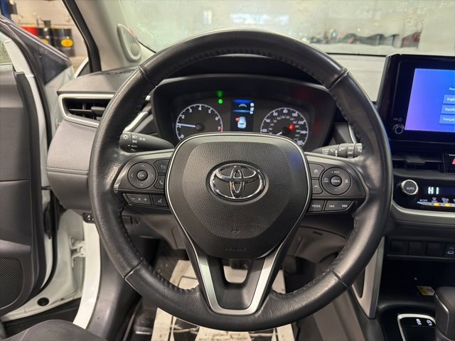 Certified 2023 Toyota Corolla Cross LE image 19