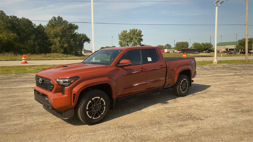 New 2025 Toyota Tacoma TRD Sport image 4