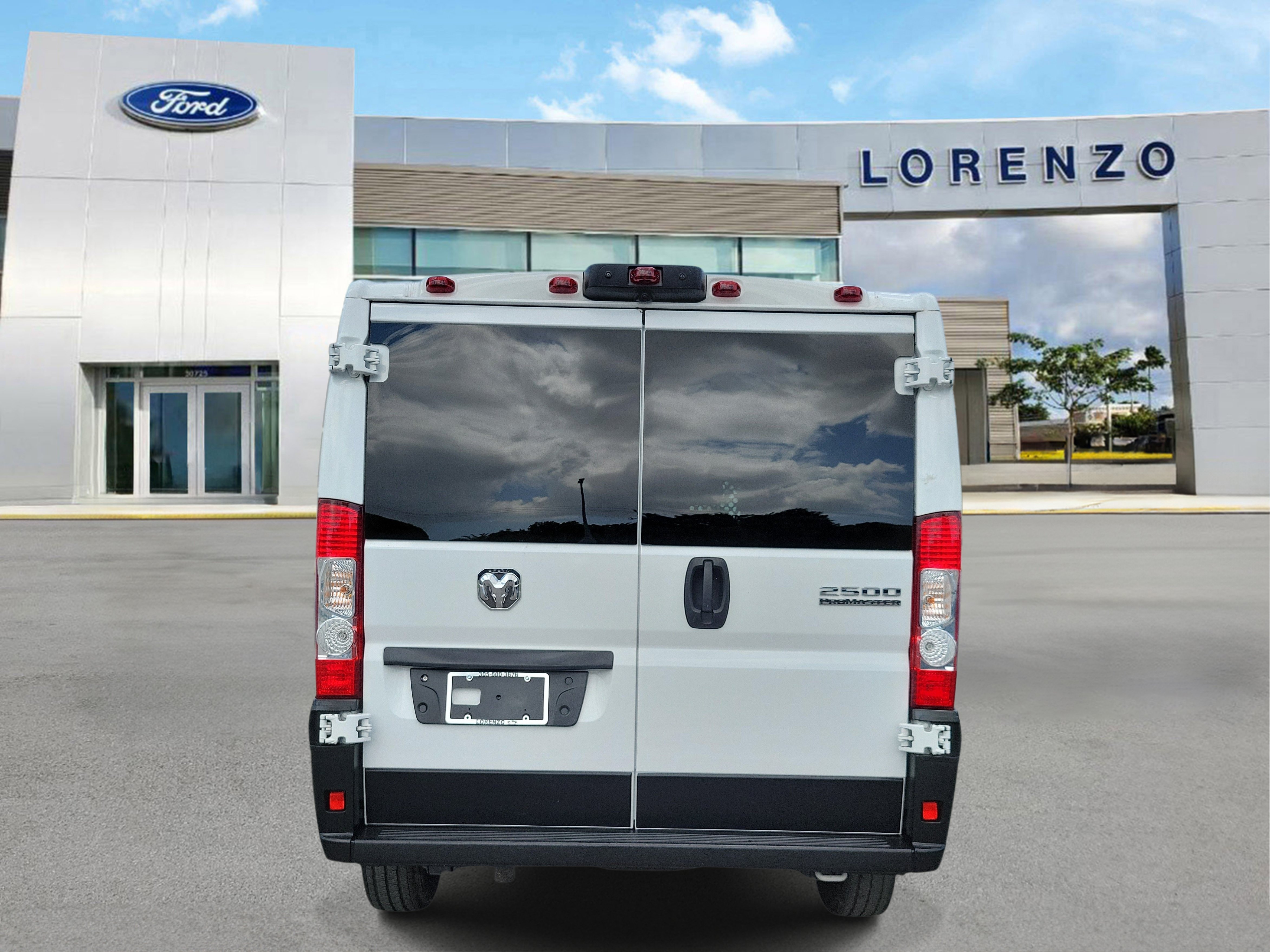 Used 2025 RAM ProMaster 2500 w/ U-Haul Equipment Group FWD image 6