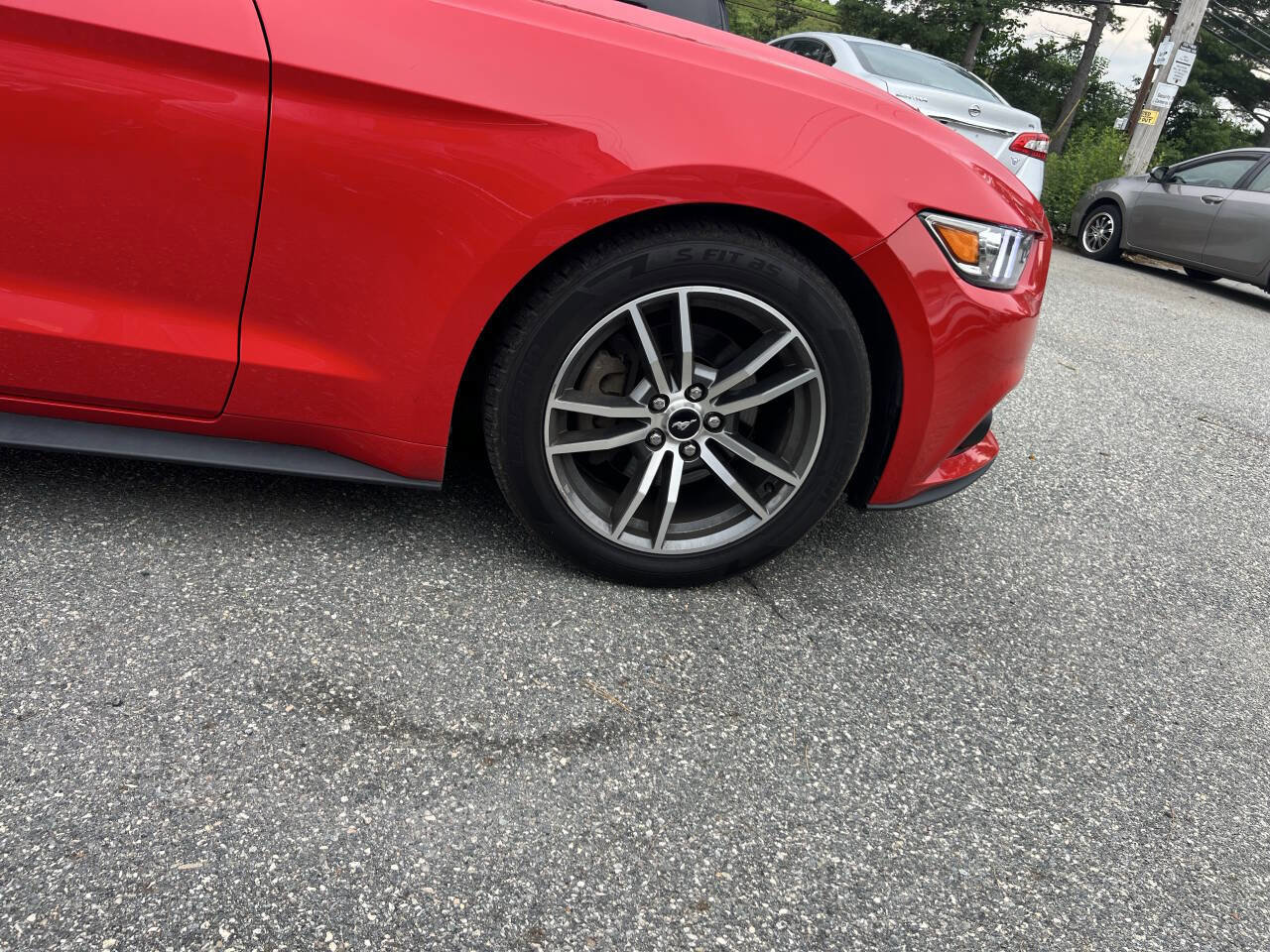 Used 2015 Ford Mustang Premium image 28