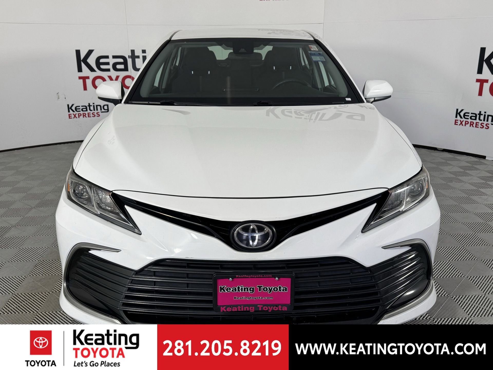 Used 2021 Toyota Camry LE image 10