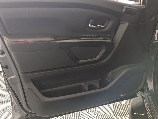 Used 2023 Nissan Titan PRO-4X w/ Pro-4x Convenience Package image 10