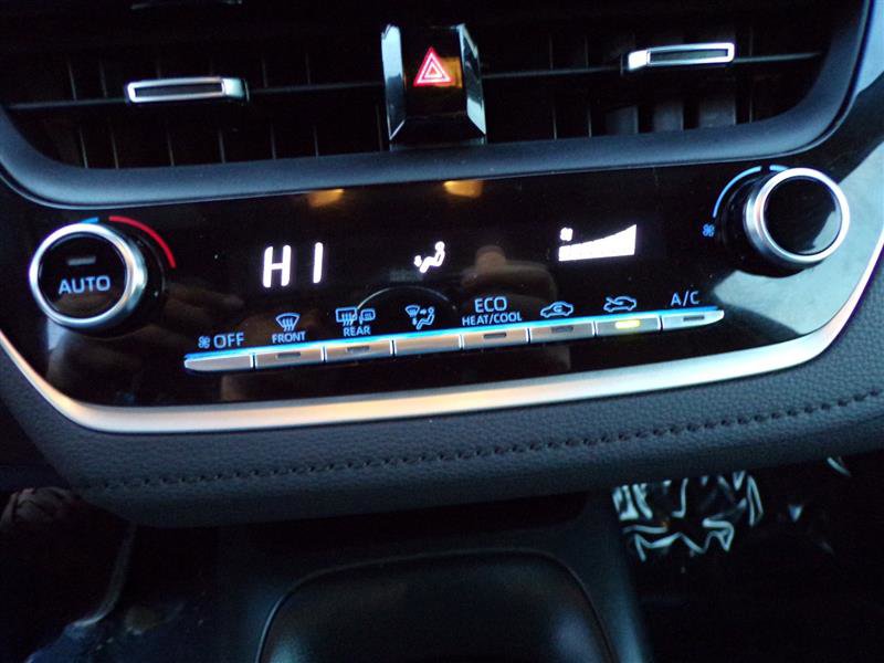 Used 2022 Toyota Corolla SE image 42