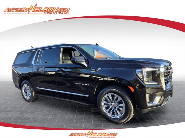 Used 2023 GMC Yukon XL SLT AWD/4WD image 1