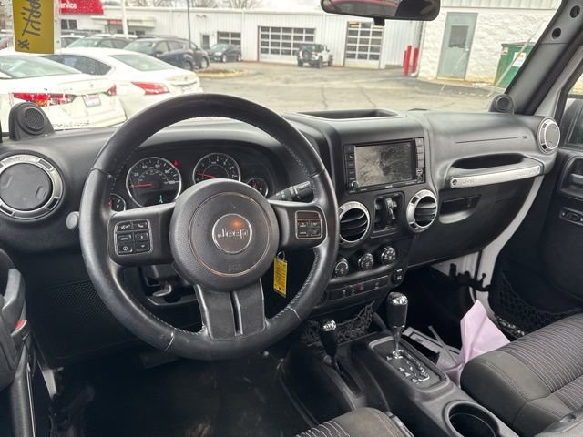 Used 2012 Jeep Wrangler Unlimited Sahara w/ Dual Top Group image 12