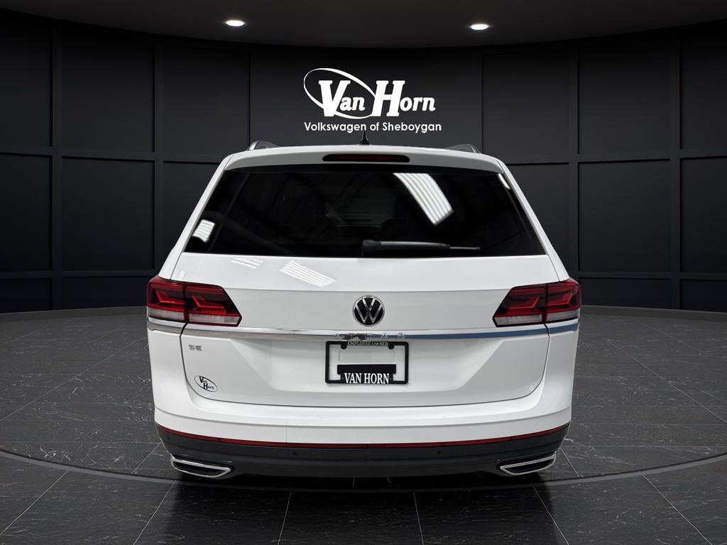 Used 2022 Volkswagen Atlas SE w/ Black Wheel Package image 12