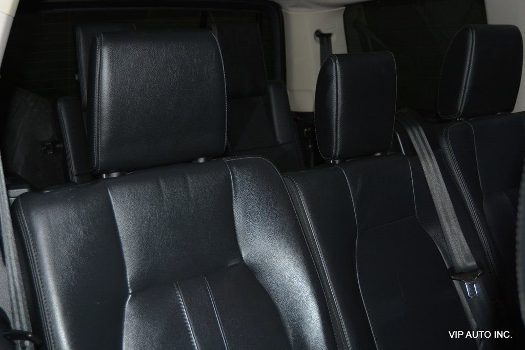 Used 2015 Land Rover LR4 HSE image 14