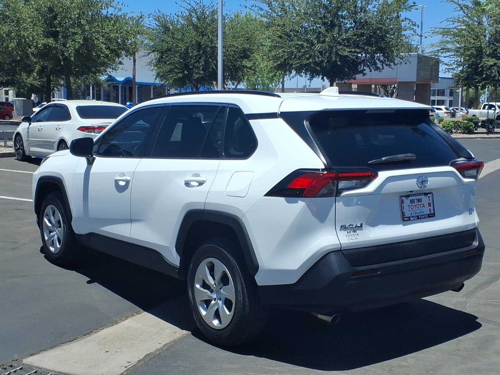 Used 2021 Toyota RAV4 LE w/ Carpet Mat Package (TMS) FWD image 6
