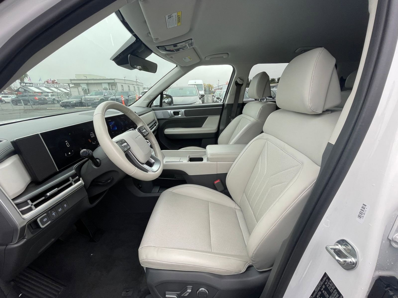 Used 2025 Hyundai Santa Fe SEL image 28