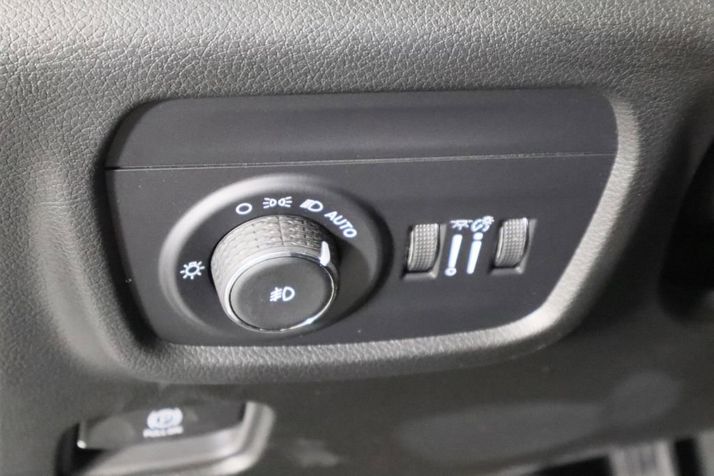 New 2024 Jeep Grand Cherokee Overland image 21