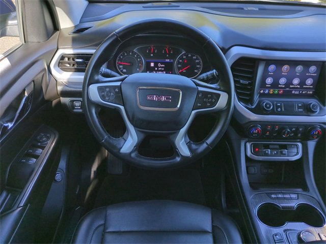 Used 2023 GMC Acadia SLT image 16