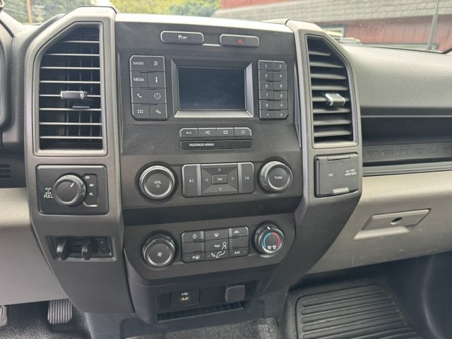 Used 2022 Ford F250 XL w/ STX Appearance Package AWD/4WD image 12