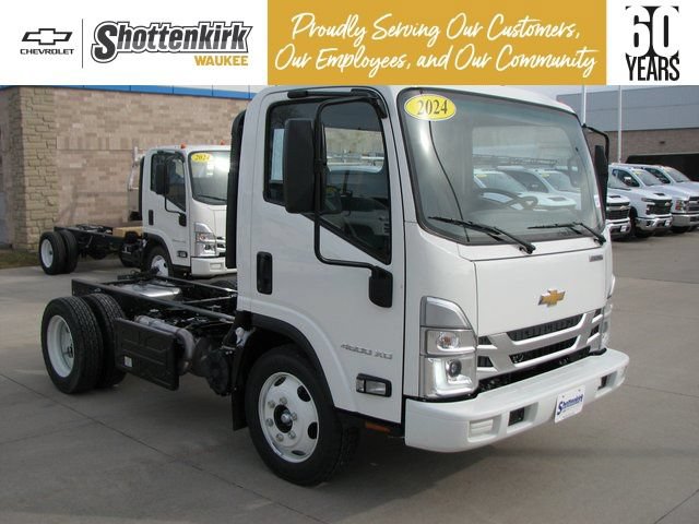 New 2024 Chevrolet Low Cab Forward 4500 XD RWD image 2