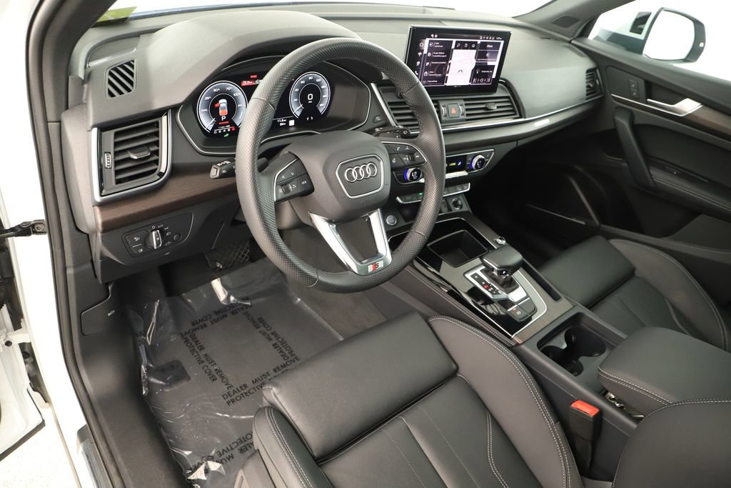 Certified 2025 Audi Q5 e Premium Plus w/ Premium Plus Package image 15