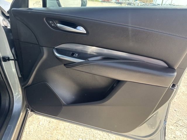 Used 2024 Cadillac XT4 Premium Luxury image 25