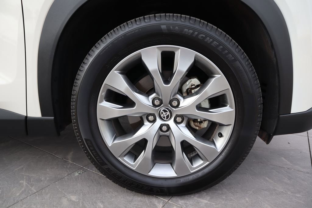 Used 2024 Toyota Grand Highlander Limited image 31