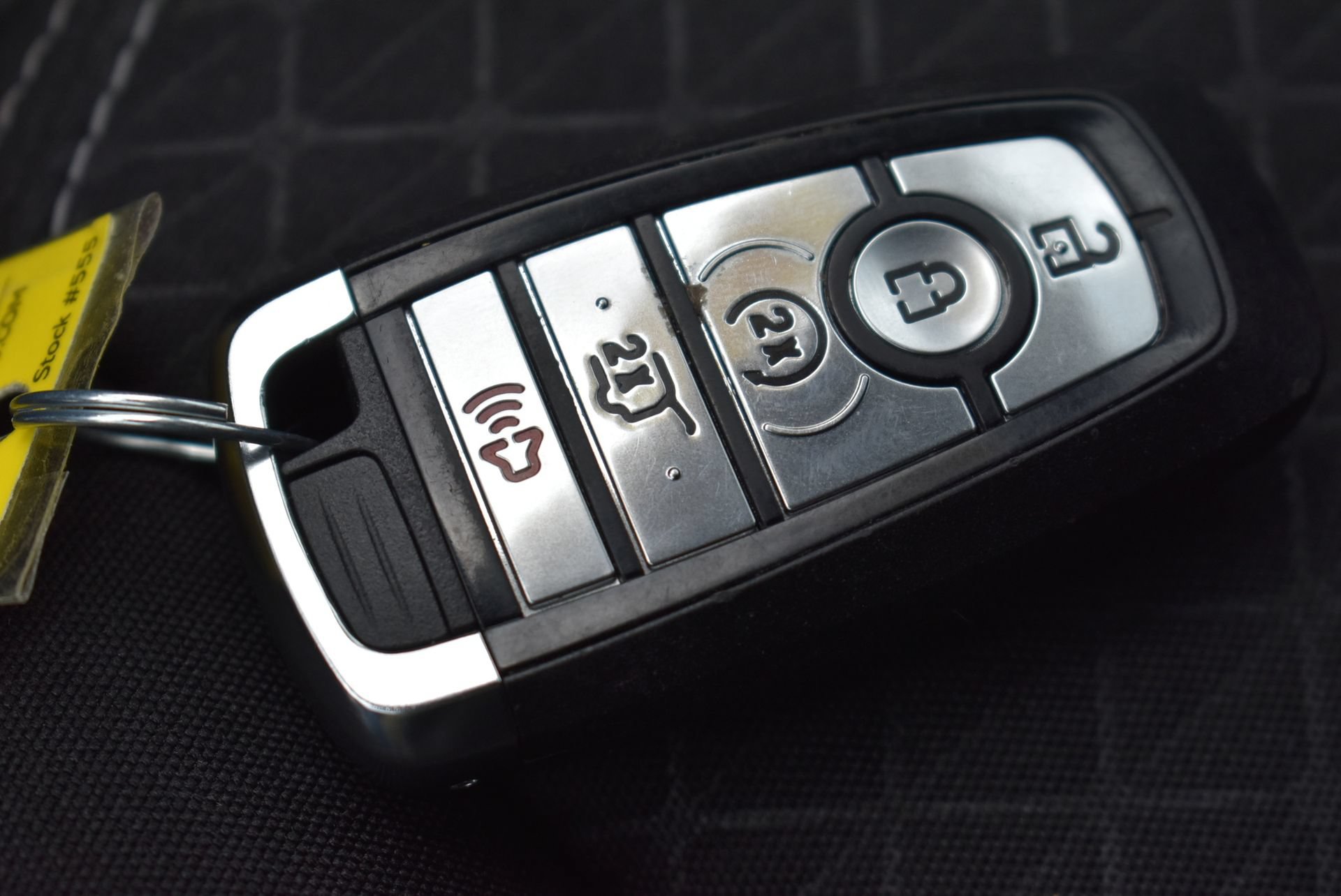Used 2025 Ford Escape Active AWD/4WD image 32