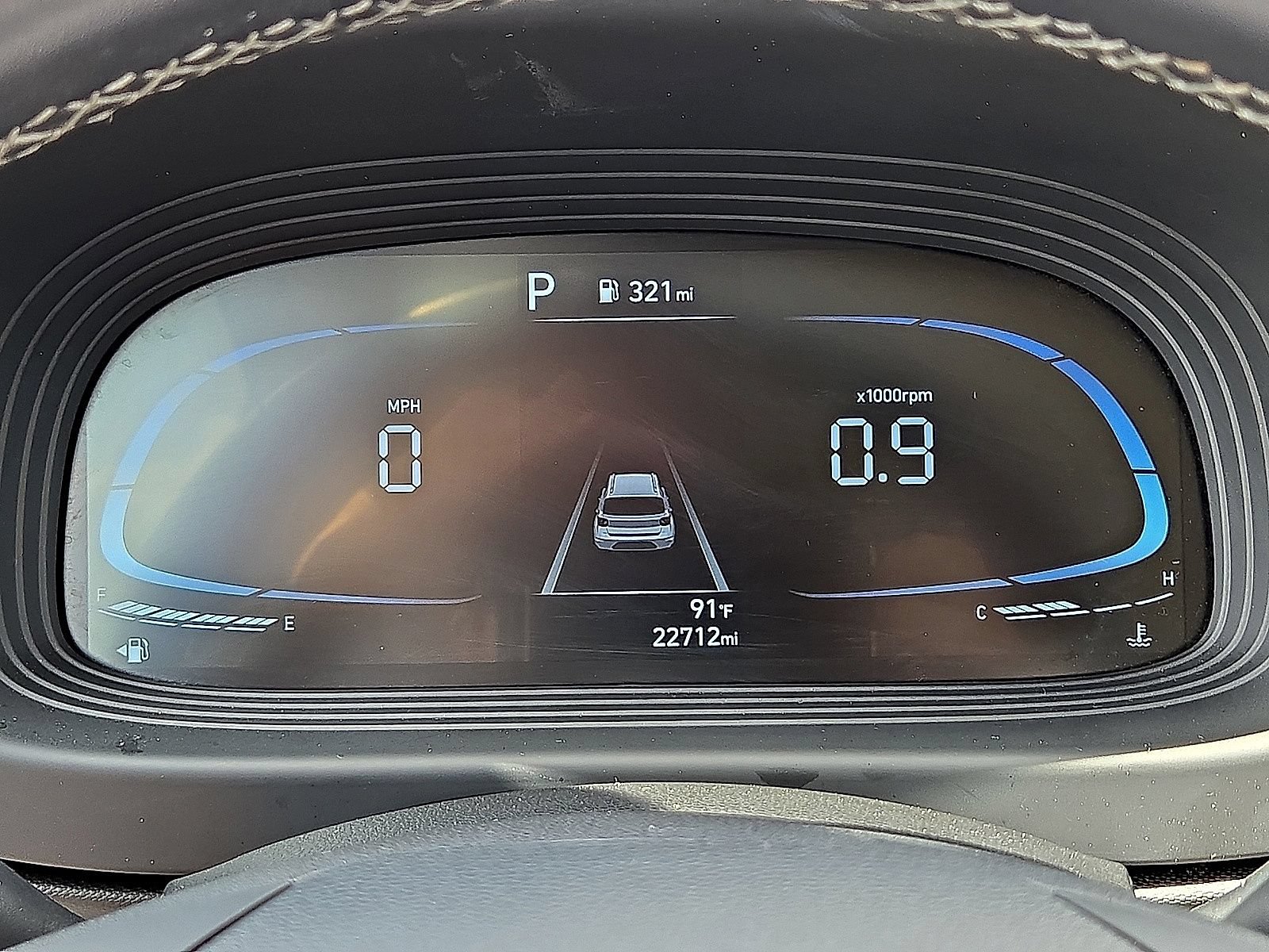 Used 2025 Hyundai Venue SEL FWD image 24