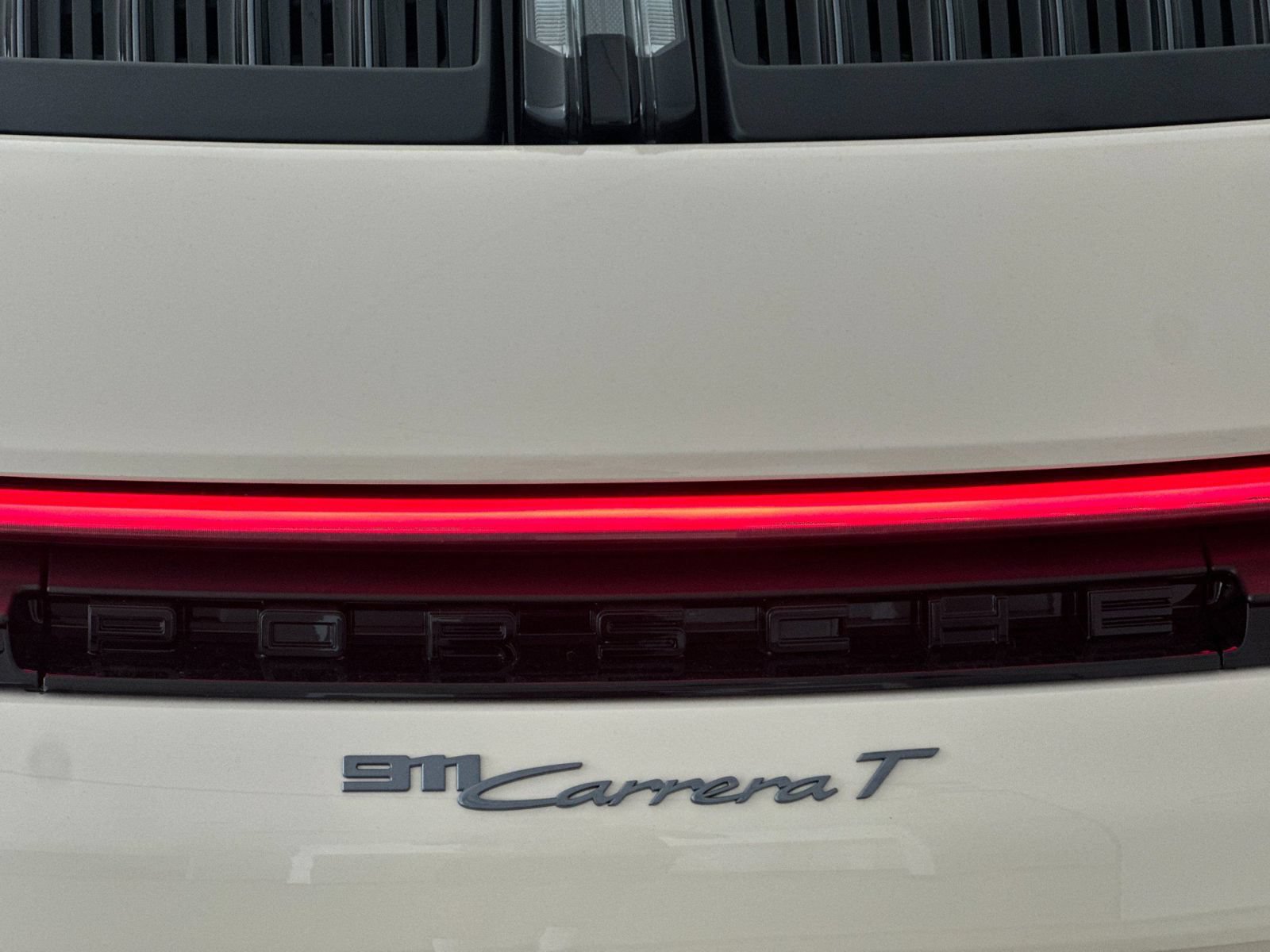 Certified 2026 Porsche 911 Carrera T RWD image 21