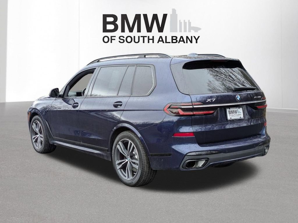Used 2023 BMW X7 xDrive40i w/ Executive Package image 5