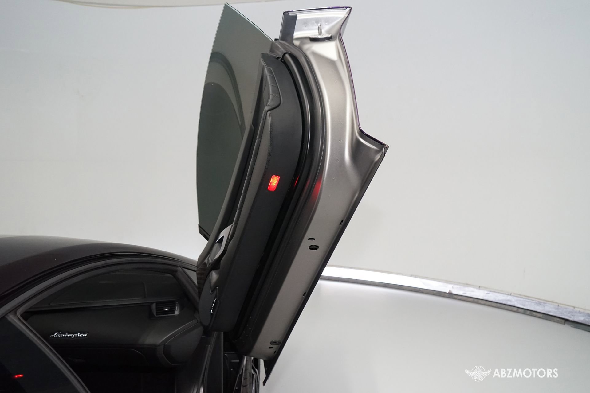 Used 2015 Lamborghini Aventador LP 700-4 image 20