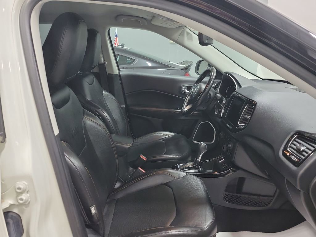 Used 2020 Jeep Compass Limited image 27