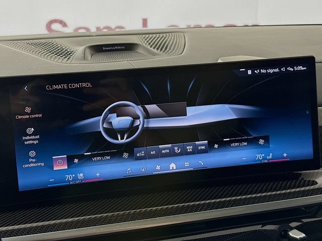 Used 2024 BMW ALPINA XB7 AWD/4WD image 16