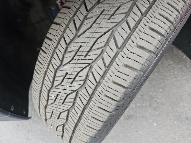 Used 2023 Chevrolet Traverse RS image 36