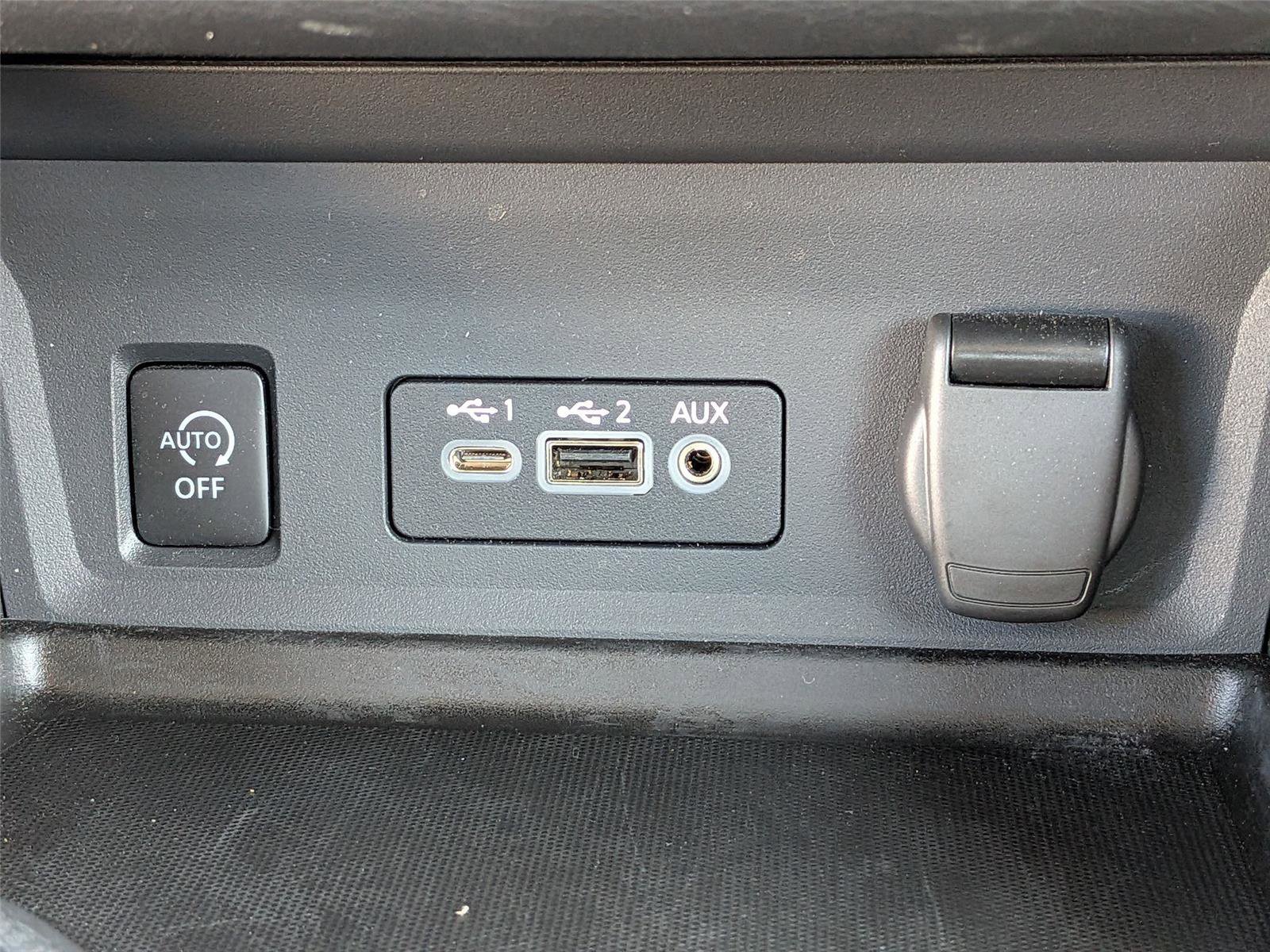 Certified 2025 Nissan Sentra SV w/ All-Weather Package FWD image 14