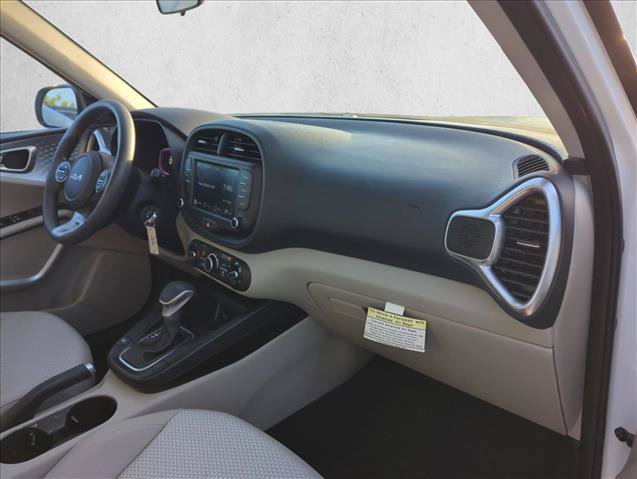 Used 2025 Kia Soul LX FWD image 28