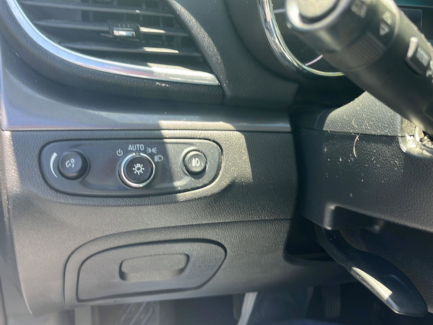 Used 2017 Buick Encore Essence FWD image 13