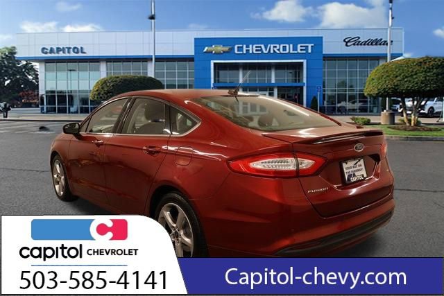 Used 2016 Ford Fusion SE FWD image 5