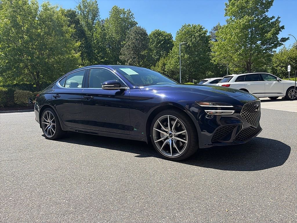 Used 2026 Genesis G70 2.5T RWD image 2