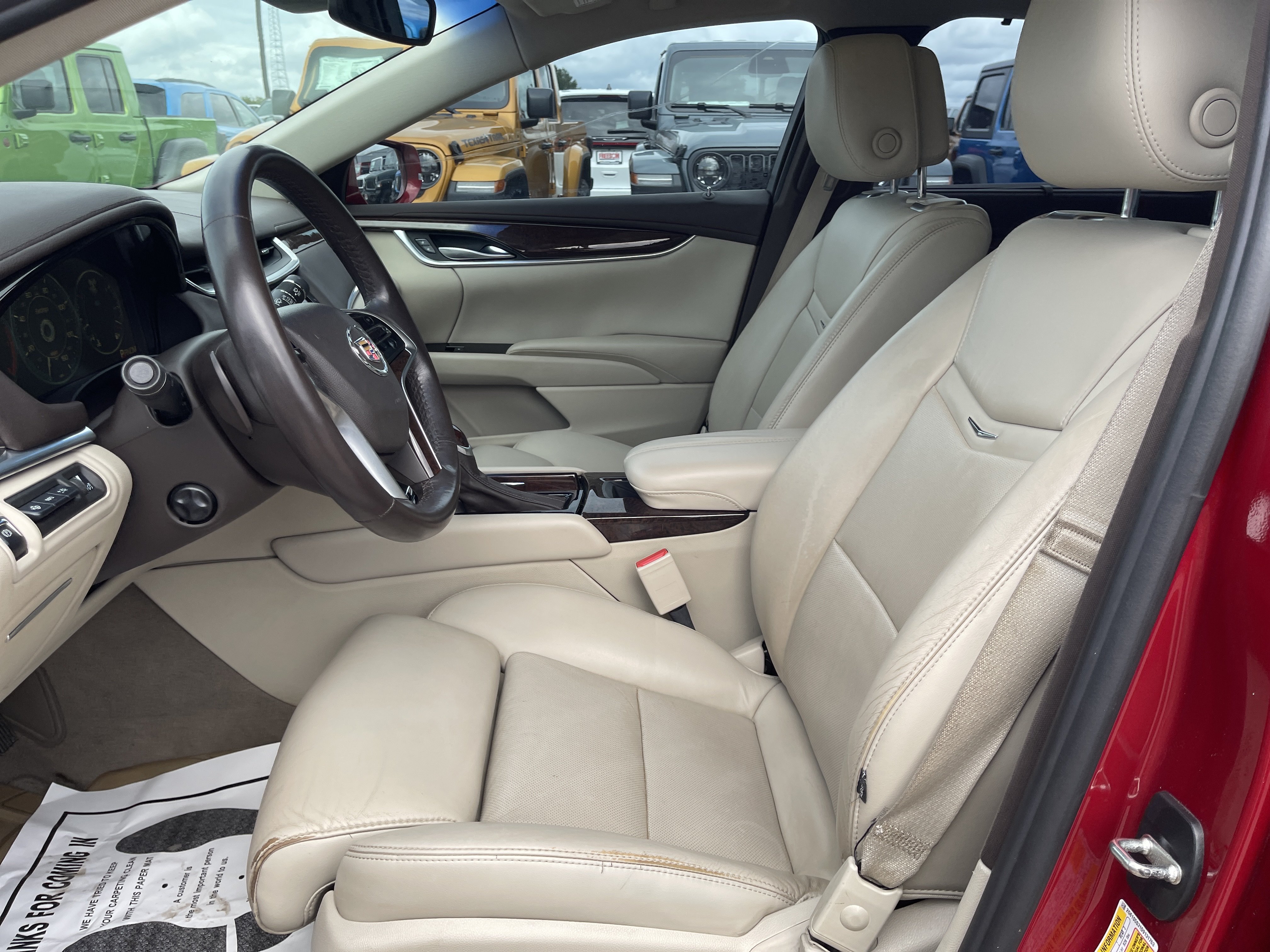 Used 2013 Cadillac XTS Premium FWD image 18