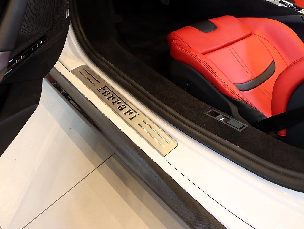 Certified 2024 Ferrari SF90 Spider image 98
