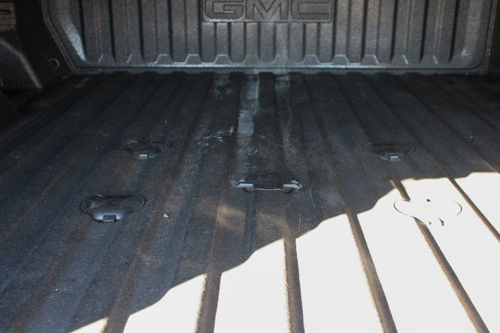 Used 2025 GMC Sierra 2500 Denali Ultimate image 11