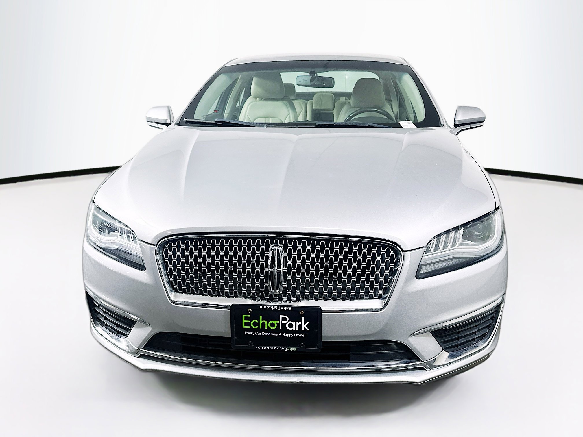 Used 2018 Lincoln MKZ Premiere FWD image 2