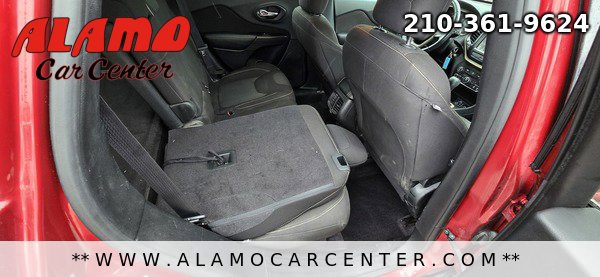 Used 2017 Jeep Cherokee Latitude FWD image 23