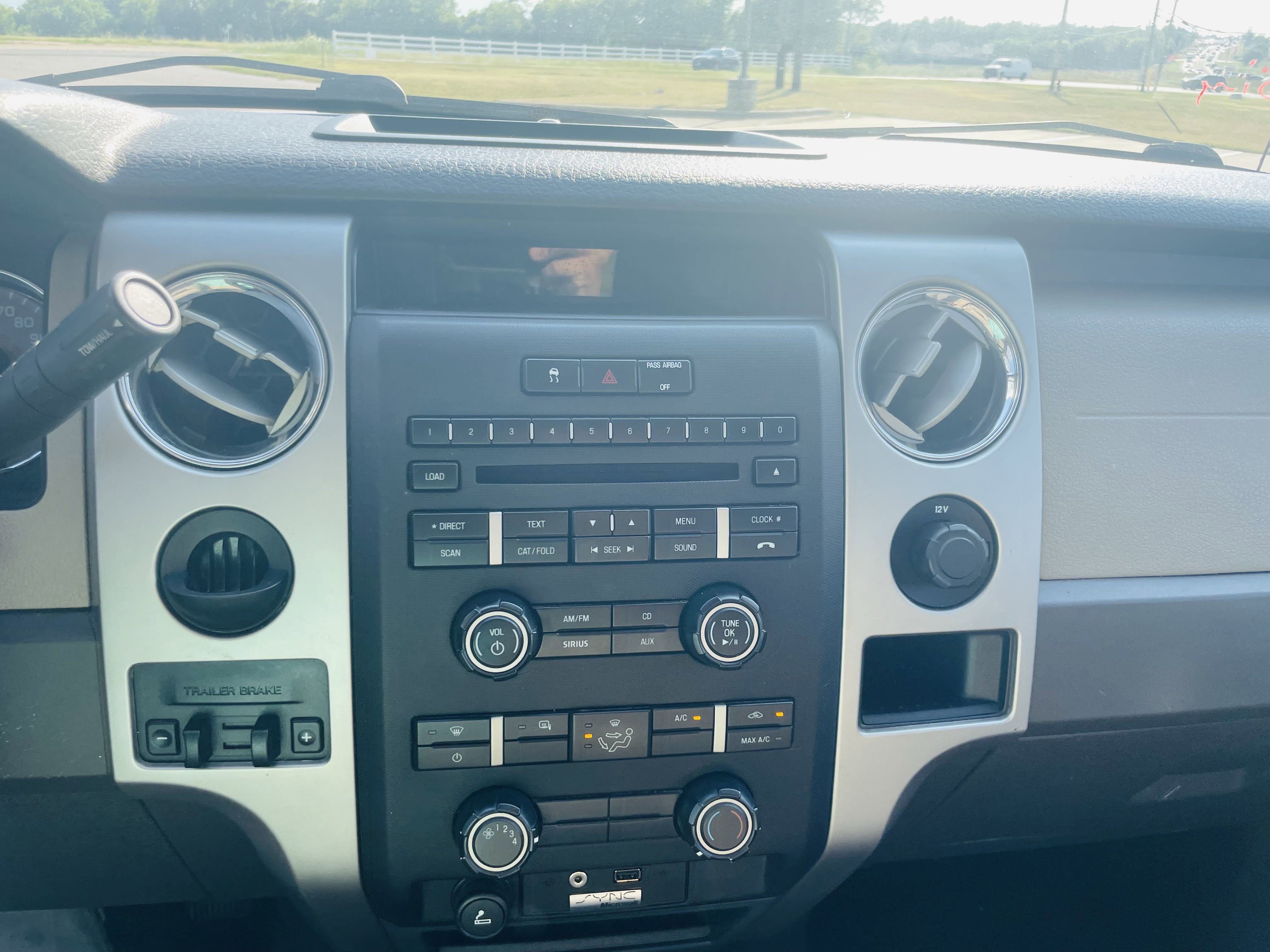 Used 2010 Ford F150 XLT image 15