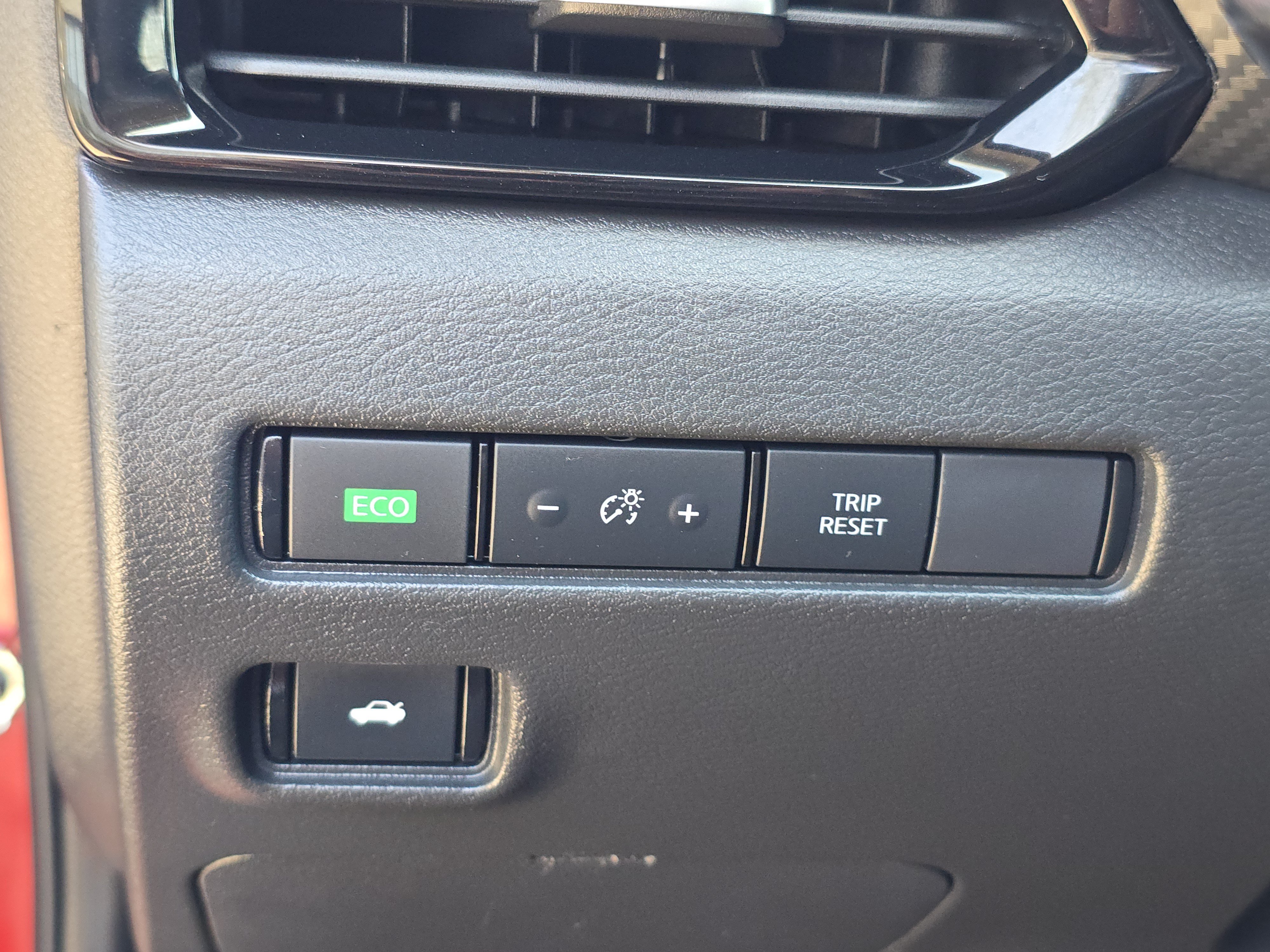 Used 2024 Nissan Sentra SV FWD image 20