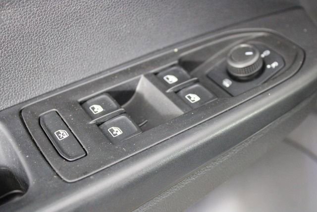 Used 2022 Volkswagen Taos SE image 17