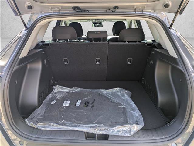 New 2027 Hyundai Kona SE FWD image 19