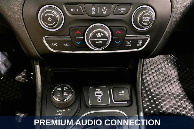 Used 2021 Jeep Cherokee Trailhawk w/ Sun, Sound & Nav Group AWD/4WD image 22