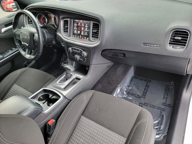 Certified 2022 Dodge Charger SXT w/ Cold Weather Package image 24