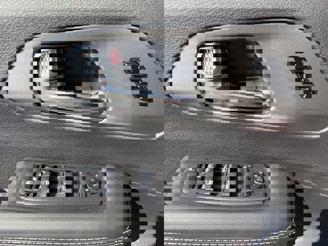 New 2026 Chrysler Pacifica Select image 22