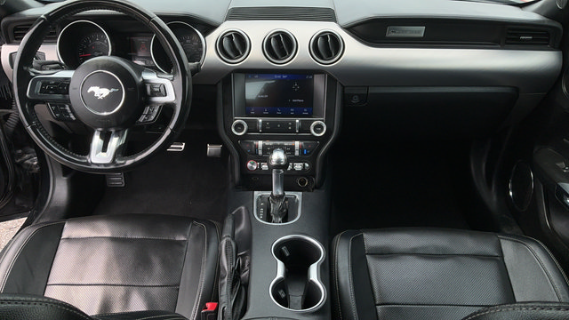 Used 2022 Ford Mustang Premium RWD image 16