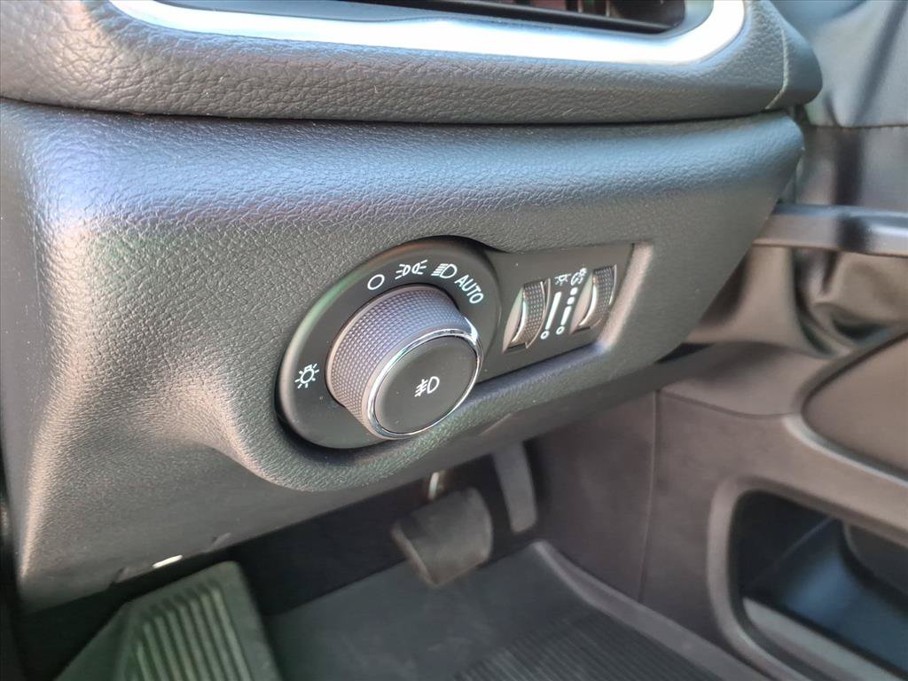 Used 2024 Chrysler Pacifica Limited w/ Uconnect Theater Family Group AWD/4WD image 22